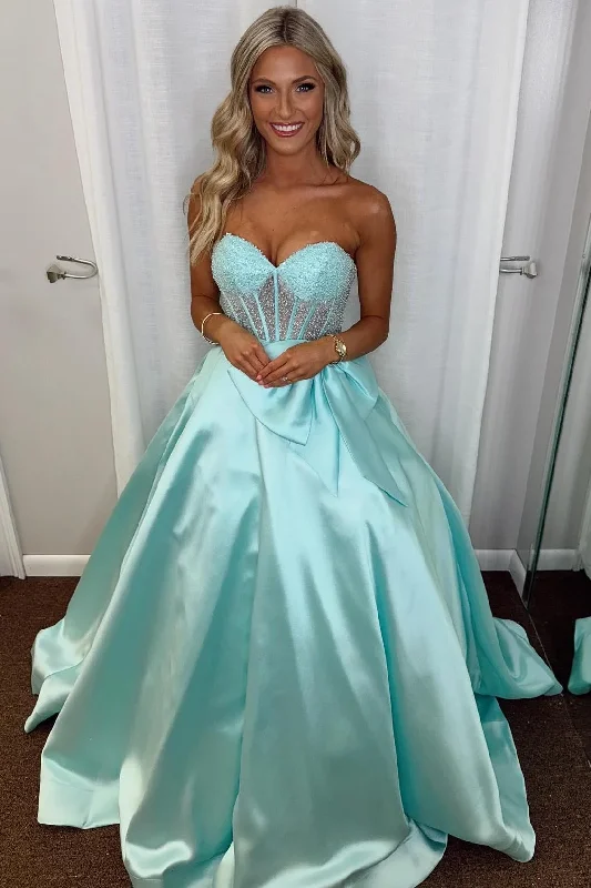 Deep Discounts A-Line Strapless Beads Sweetheart Empire-Waist Prom Dress with Bow