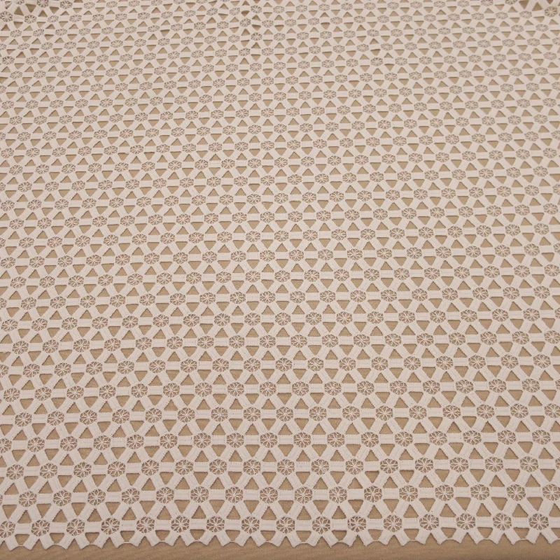 New Deals Ivory Geometric Corded Guipure Lace
