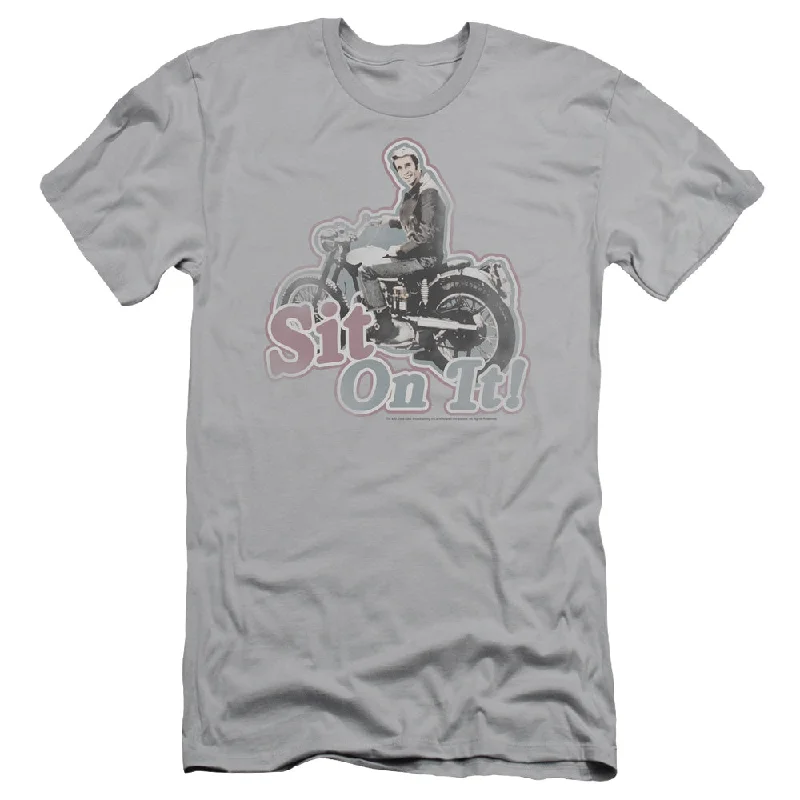 Deal Explosion Happy Days Slim Fit T-Shirt Fonzie Sit on It Silver Tee