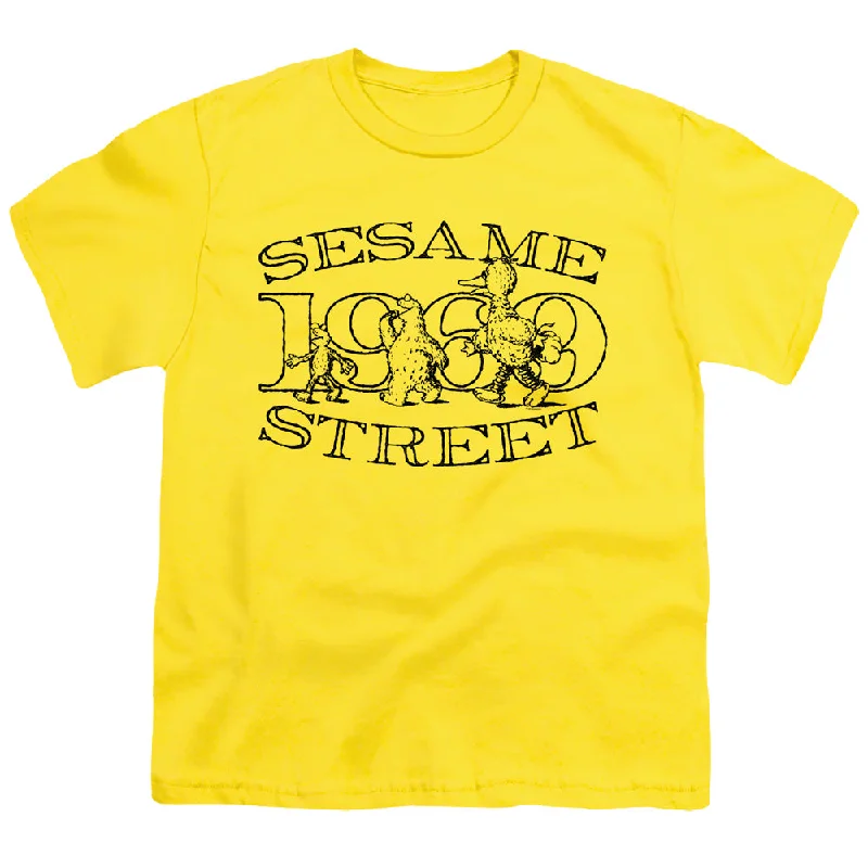 Savings Galore Sesame Street Kids T-Shirt Friend Stroll Yellow Tee